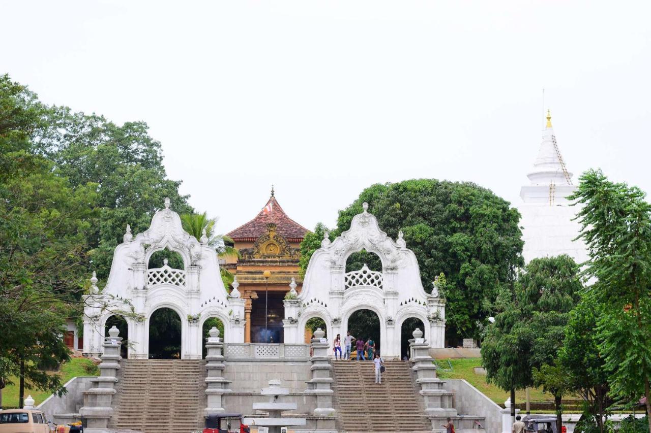 Heritage Eco Resort Kelaniya 外观 照片