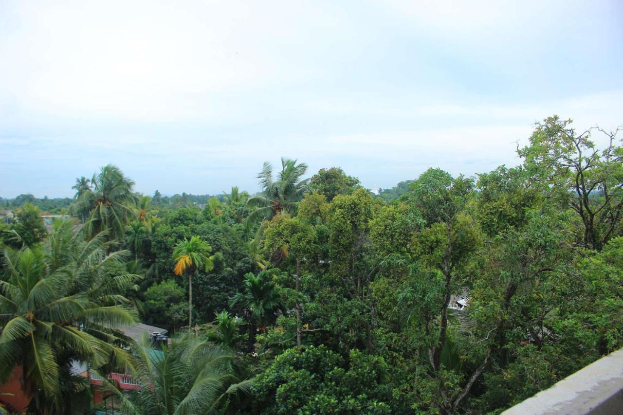 Heritage Eco Resort Kelaniya 外观 照片