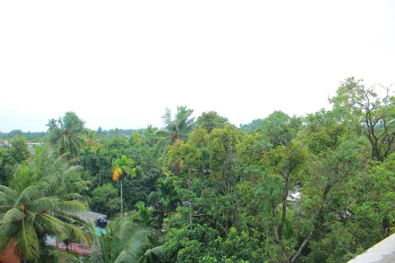 Heritage Eco Resort Kelaniya 外观 照片